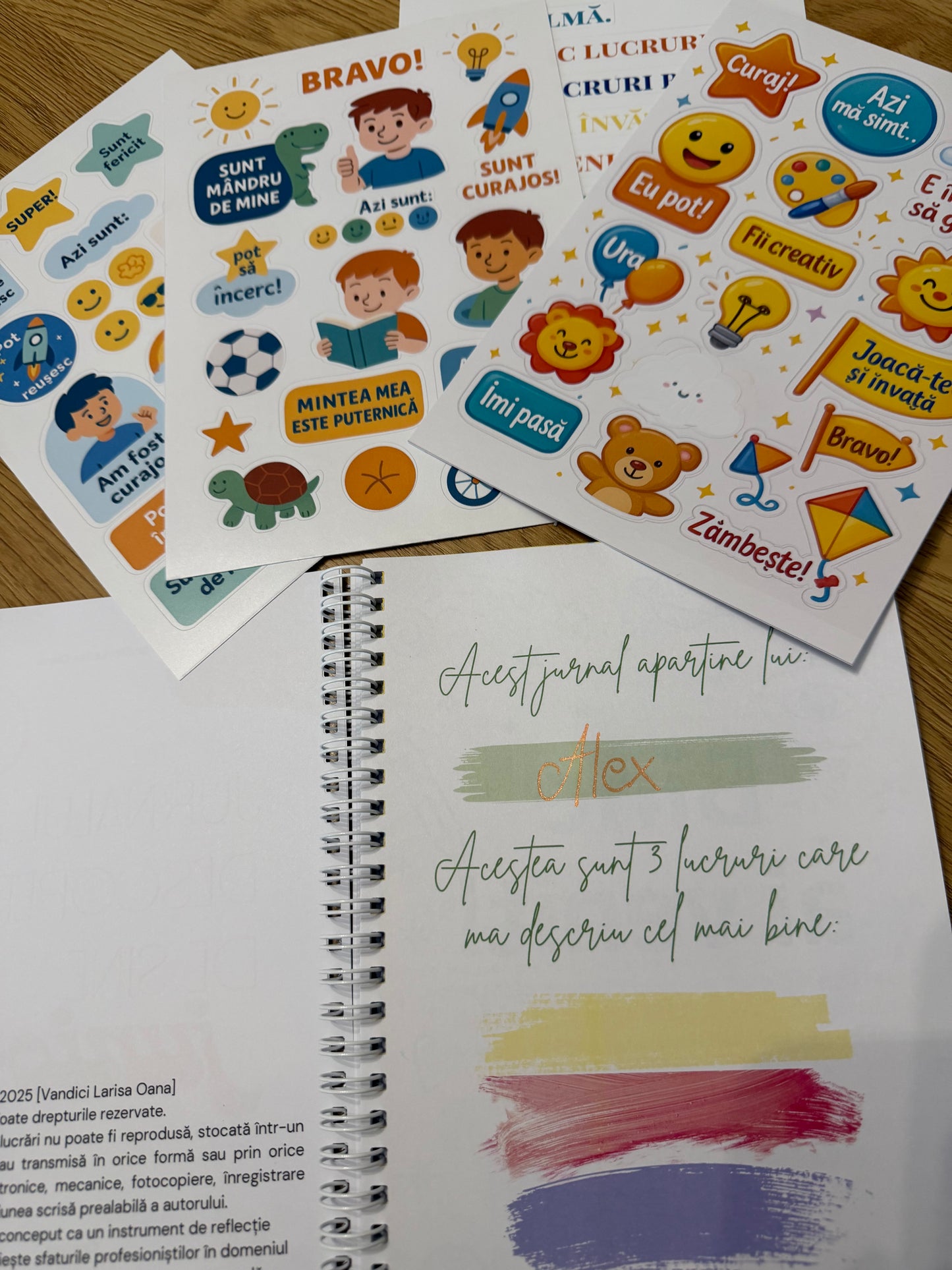 Set pentru Copii – Jurnal de Recunoștință și Dezvoltare Emoțională + Stickere Motivaționale